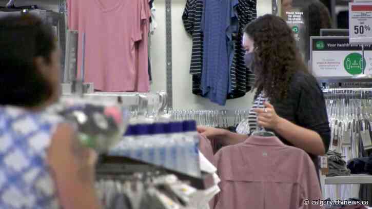 Health experts warn Alberta needs to keep restrictions in place to diminish potential fifth wave