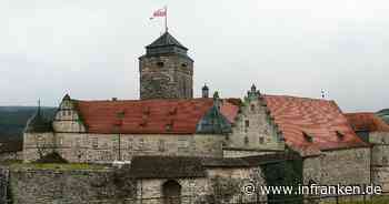 Corona Franken: Drei Landkreise nähern sich Warnstufe Rot - hier drohen Verschärfungen