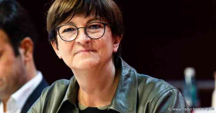 Saskia Esken will SPD-Chefin bleiben