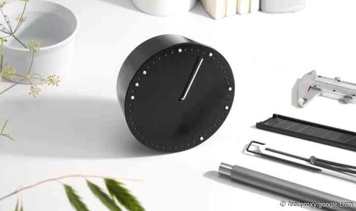 Supercharge your daily routine with the Superlocal customisable 24-hour clock