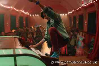 TK Maxx's piano prodigy funks out to Aerosmith taking 'Christmas to the Maxx'