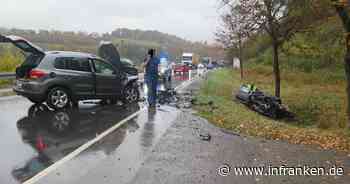 Frontalzusammenstoß auf der B85 bei Blumau: Fahrer schwer verletzt