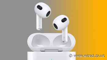 Apple’s AirPods 3 Buds Aren’t Worth the Money