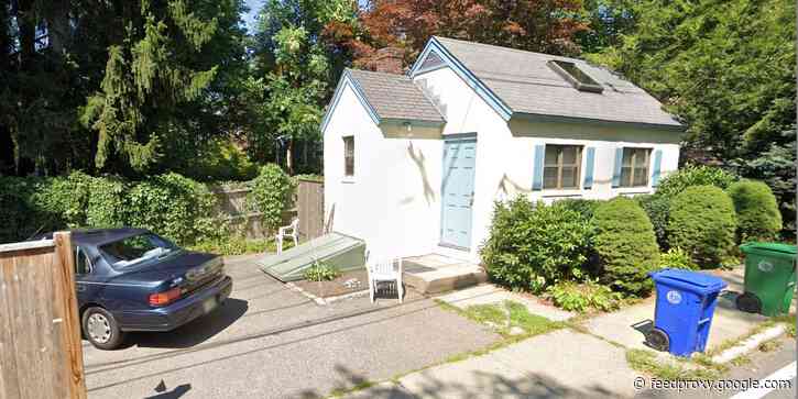 A tiny 250-square-foot house in a wealthy Boston suburb sold for $315,000