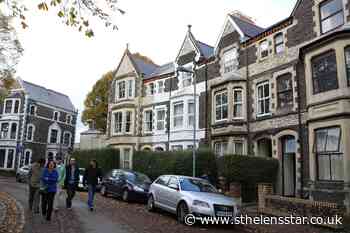 Average UK house price hits record £270027 – index - St Helens Star