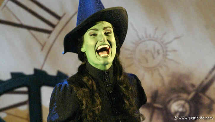 Idina Menzel Reacts to 'Wicked' Movie Casting News!