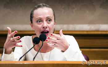 Manovra, Meloni: "8 miliardi taglio del cuneo a lavoratori, giovani e donne" - Sky Tg24