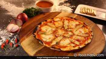 Food Blogger Eats Pizza With Pudina Chutney; Internet Reacts - NDTV Food