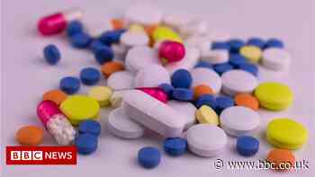 Covid: Pfizer says antiviral pill 89% effective in high-risk cases