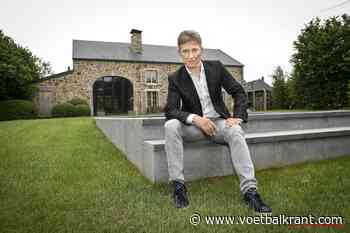 Verscheidene Beerschot-supporters konden Helmut Lotti zijn grap niet smaken