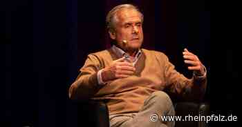Tinderfisch und Tortenhuhn: Axel Hacke in der Alten Feuerwache - Mannheim - Rheinpfalz.de