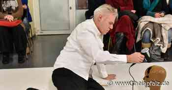 Sechsstündiges Happening: Künstler erinnern an Joseph Beuys - Mannheim - Rheinpfalz.de