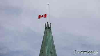 Federal government to keep Canadian flags raised after Remembrance Day ceremonies: source
