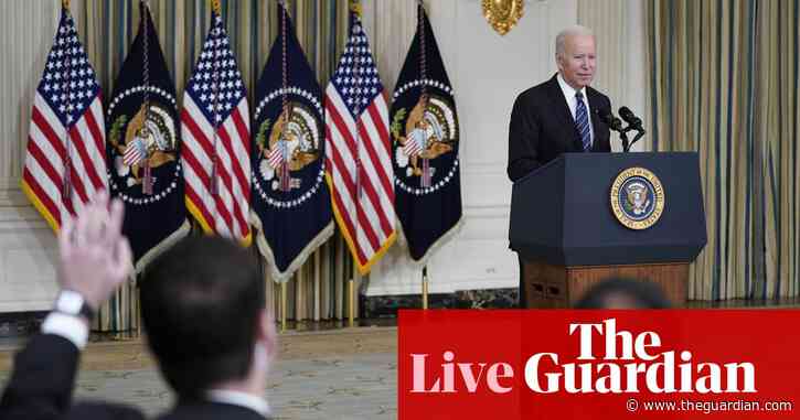 Democratic standoff as progressives object to Pelosi infrastructure vote plan – live