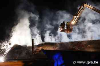 Zware brand verwoest pas gerenoveerd huis in Loenhout - Gazet van Antwerpen