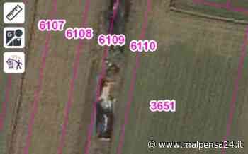 Materiale accumulato su un terreno a Samarate. Pozzi: «Attività non regolare» - malpensa24.it