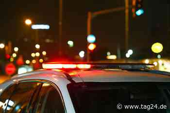 Autos mit Steinen, Eiern und Mehl beworfen: Teenager randalieren in Halloween-Nacht - TAG24