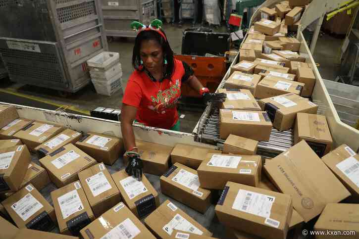 USPS holiday gift shipping deadlines 2021