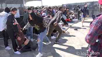 Travis Scott's Astroworld Festival attendees trampled in mad dash to get into event at Houston's NRG Park - KTRK-TV