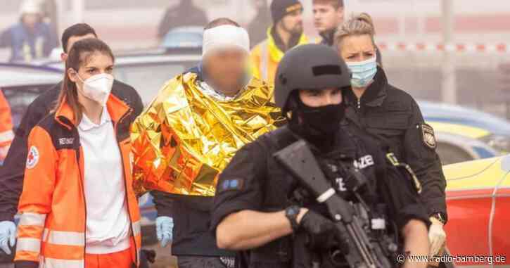 Rotes Kreuz: Drei Schwerverletzte aus ICE in Kliniken
