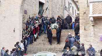L’addio della fidanzata a Marco morto la notte di Halloween: «La mia vita ruotava intorno a te» - corriereadriatico.it