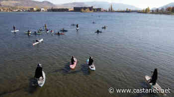 Dozens of witches paddled Osoyoos Lake on Halloween - Penticton News - Castanet.net