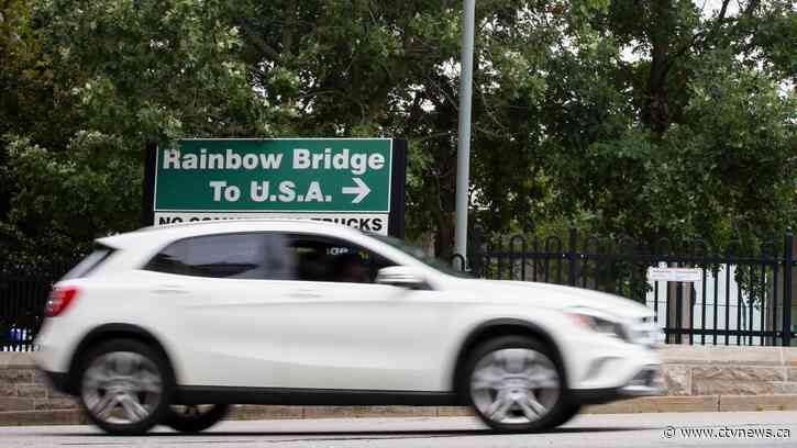 Business greets Canada-U.S. border opening as glass half full due to testing rule