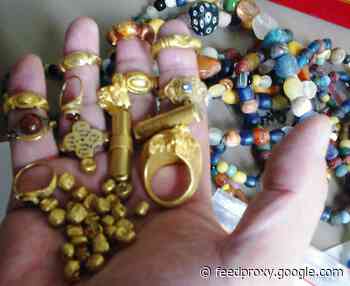 Divers Are Discovering Golden Treasure From An Ancient Indonesian Empire