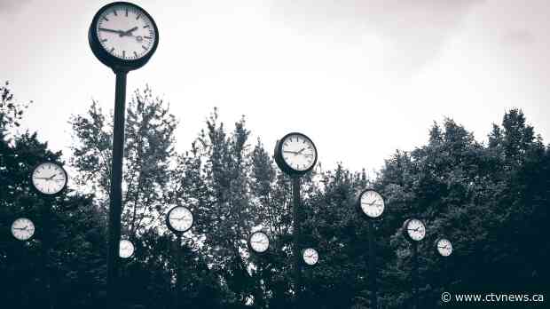 Canadians set back clocks this weekend as debate over seasonal time changes continues