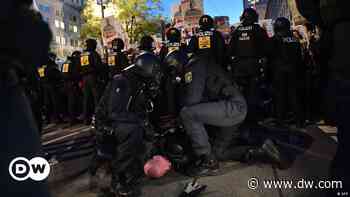 Coronavirus: Leipzig protesters rally against COVID measures - DW (English)