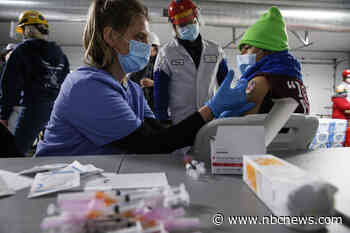 Biden's vaccine mandate for companies temporarily halted by federal appeals