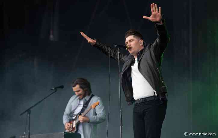 Twin Atlantic explore the impacts of influencer culture in new single ‘Get Famous’