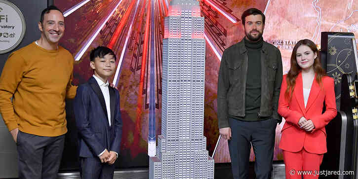 Tony Hale & Jack Whitehall Join Their 'Clifford the Big Red Dog' Co-Stars to Light Up the Empire State Building!