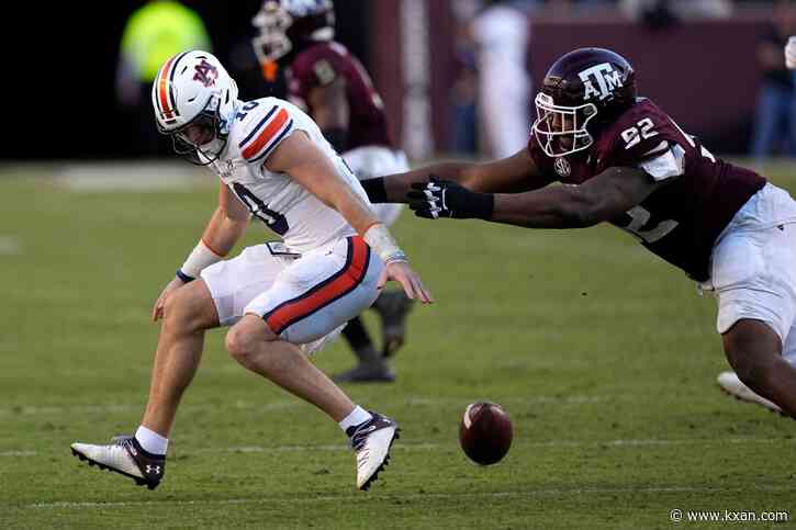 Texas A&M's defense scores and silences Auburn for 20-3 win