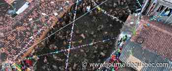 Bataille de bouses de vache pour la fête d’un village indien