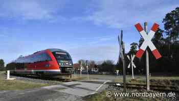 Eckersmühlen: Personenzug kollidiert mit Auto - Nordbayern.de