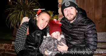 39 brilliant pictures from Waltham Windmill fireworks display - Grimsby Live