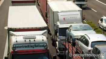 Fermo dei tir, gli autotrasportatori si spaccano. Aitras, Assiotrat e Assotras: "Non possiamo fermarci o - Gazzetta del Sud