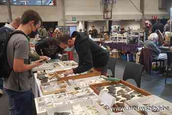 Fossielenbeurs in vrijetijdscomplex De Mixx