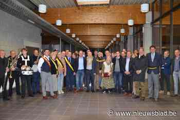 Wielertoeristen gevierd door schepencollege