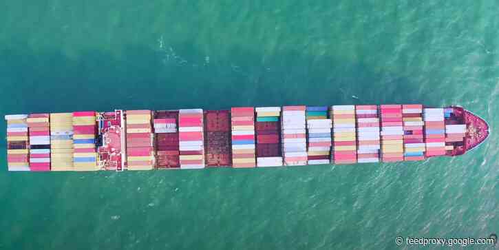 See inside a 958-foot cargo ship, from the crew's living quarters to the massive engine room