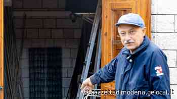 Modena, ladri scoperti dall’edicolante all’alba: «Stai buona, questa roba adesso è nostra» - La Gazzetta di Modena