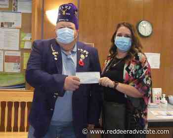 Benalto Elks donate to support seniors living at Bethany Sylvan Lake - Red Deer Advocate