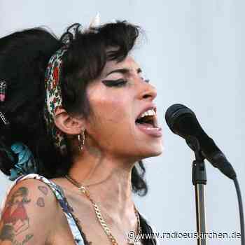 Versteigerung von Andenken an Amy Winehouse großer Renner - radioeuskirchen.de