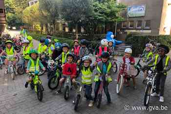 Leerlingen basisschool Heilig Graf fietsen erop los - Gazet van Antwerpen
