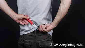 Mannheim: Messer im Rücken - Regenbogen