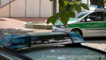 Unbekannter fährt gegen geparktes Auto in Senden und flüchtet - Augsburger Allgemeine