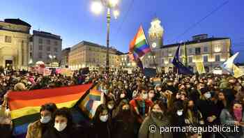 Ddl Zan, i diritti non si fermano: la manifestazione a Parma - foto - La Repubblica