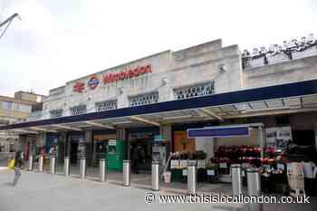 Wimbledon Train Station: Armed police deployed after robbery