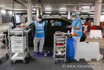 Coronacijfers blijven stijgen, maar voorlopig blijven lokale maatregelen uit: “Eerder een federale taak”